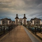 Seebrücke im Regen, Insel Rügen