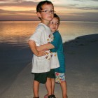 Noah und Amy in Rarotonga - Südsee