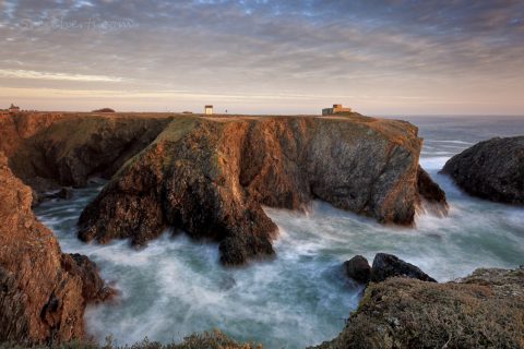 Gewaltige Küste in der Näge der Aiguilles, Belle Ile