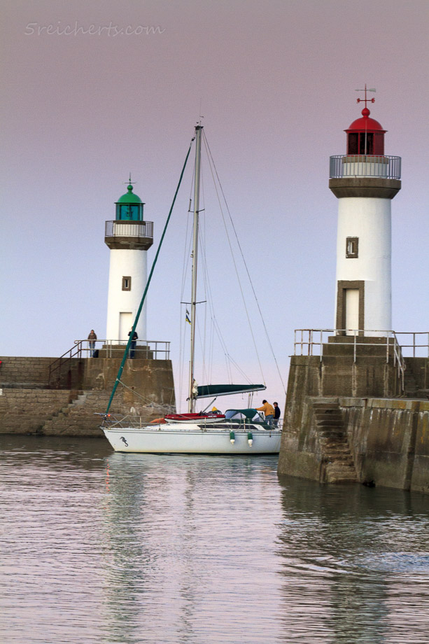 Die Hafenleuchttürme von Le Plalais, Belle Ile, Bretagne, Frankreich