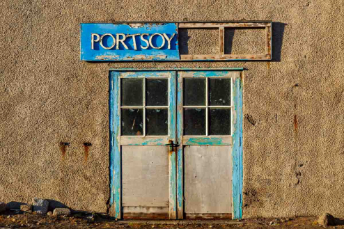 Werbeschild in Portsoy, Schottland