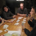 Kartenspielen mit Freunden