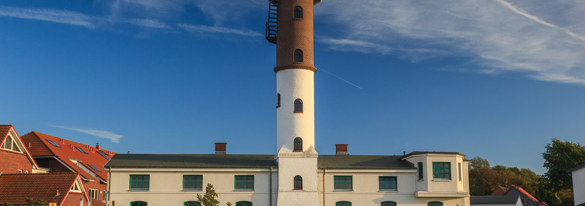 Leuchtturm auf der Ostseeinsel Poehl