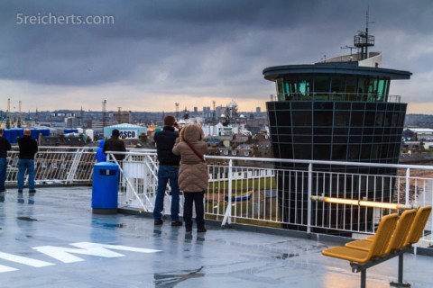 Wir verlassen Aberdeen im wildem Wetter