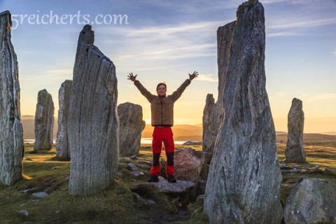 Esra und die Calanis Standing Stones