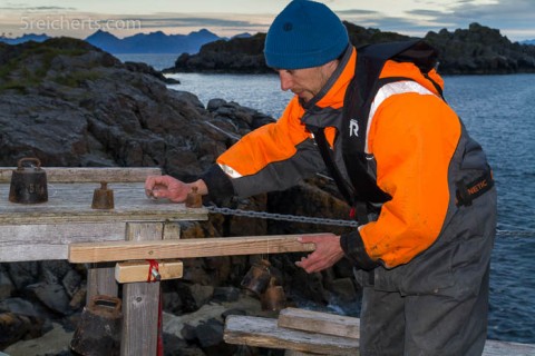 Nicholas baut die Fischwaage