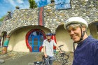 Gabi und Esra und das Hundertwasserhaus in Altenrhein