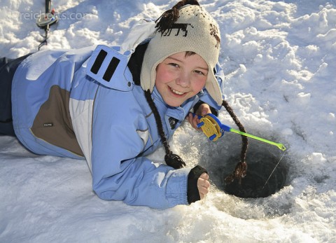 Ein Freund von uns brachte mir in Nordnorwegen das Eisangeln bei.
