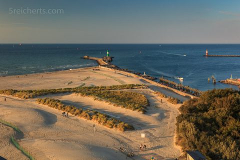 Blick vom Leuchtturm von Warnemünde, Deutschland