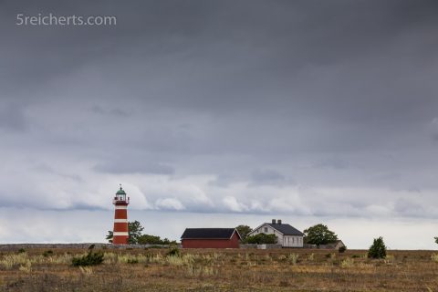 Naer Leuchtturm im Regenwetter