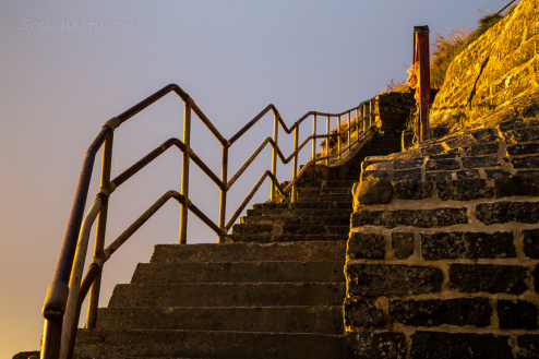 Treppe zur Küste beim St Marys Lighthouse