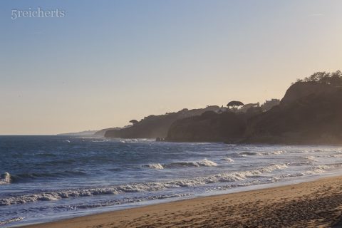 Strand unterhalb der Steilküste, Falesia