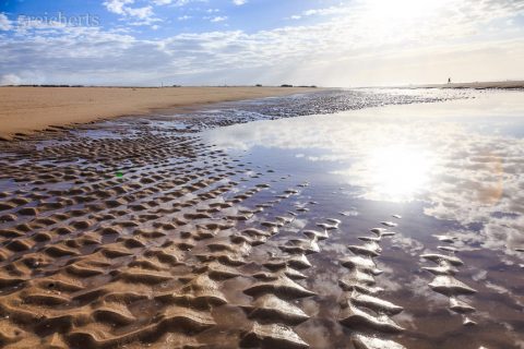 Muster im Sand, Lagune, Manta Rota, Algarve, Portugal