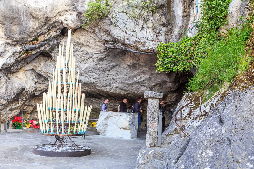 Die Grotte von Lourdes