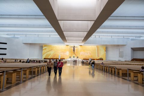 Die neue Basilika in Fatima, Portugal
