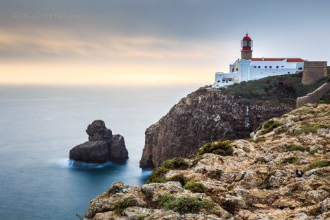 Der Leuchtturm auf der Klippe