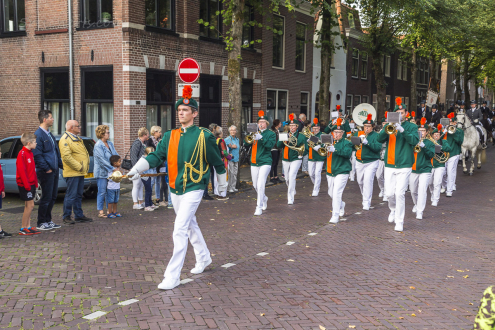 Parade durch Enkhuizen, Niederlande