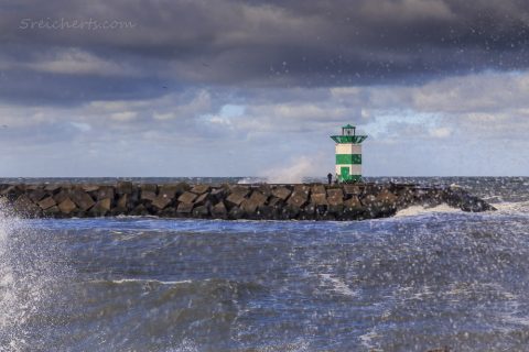 Der grüne Hafenleuchtturm von Scheveningen