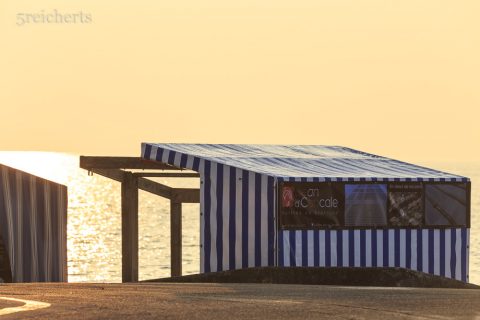 Austernbude in Cancale - noch ist alles ruhig