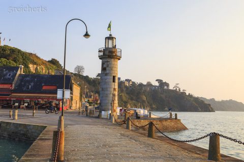 Der Hafenleuchtturm von Cancale