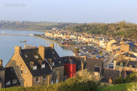 Blick über den Hafen von Cancale