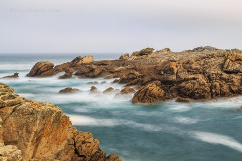 Langzeitaufnahme in Saint-Guénolé, Bretagne