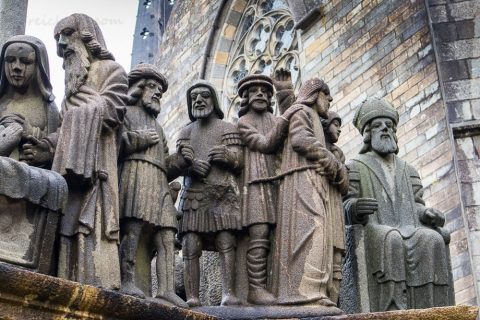 Figuren der Calvarie von Plougastel-Daoulas