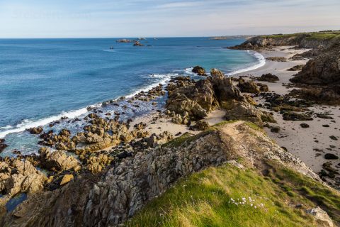 Klippen und Felsen am Point Corsen
