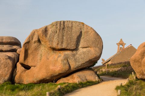 Gesicht im Fels, Men Ruz, Ploumanac'h, Bretagne