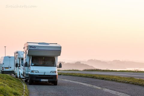 Womo and der Küste bei Cancale, Bretagne