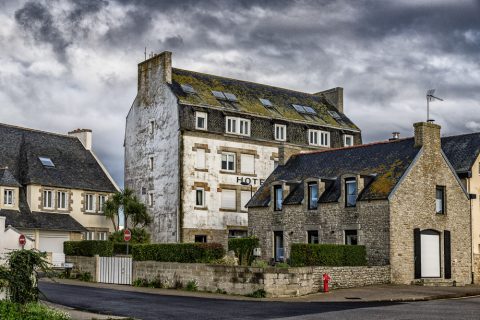 Altes Hotel in Lesconil, Bretagne