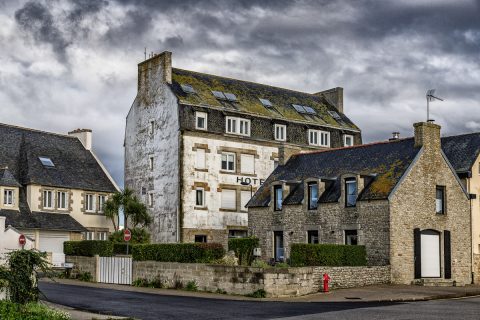 Altes Hotel in Lesconil