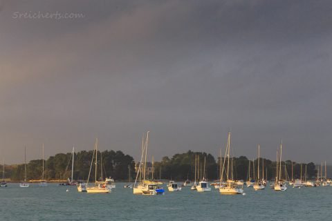 Boote im Hafen von Loctudy, Bretagne