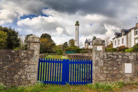 Der weiße Leuchtturm von Benodet, Bretagne
