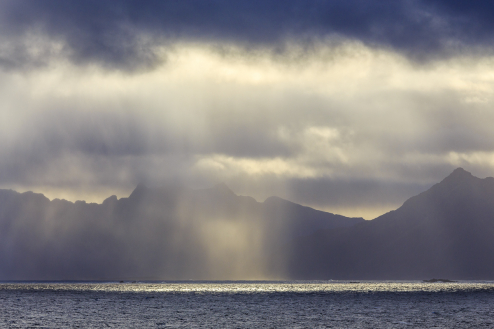 Regenwolke, Vesteralen, Norwegen