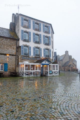 Hotel am Hafen im Nebel, Le Conquet