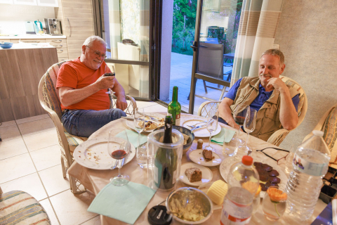 Lecker gegessen und pappsatt