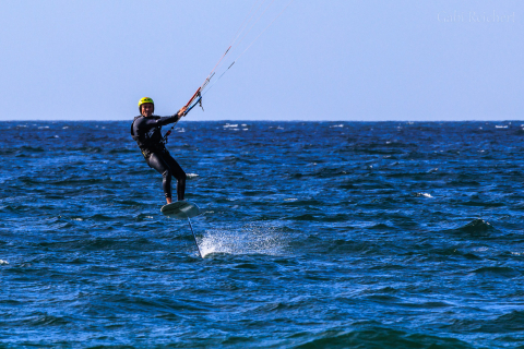 Fischer Frank auf dem Kitefoil