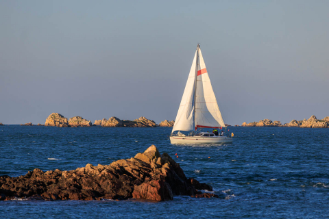 Segelboot in Loguivy