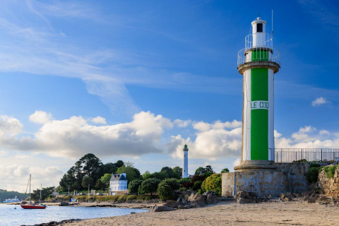 Die beiden Leuchttürme von Benodet, Bretagne