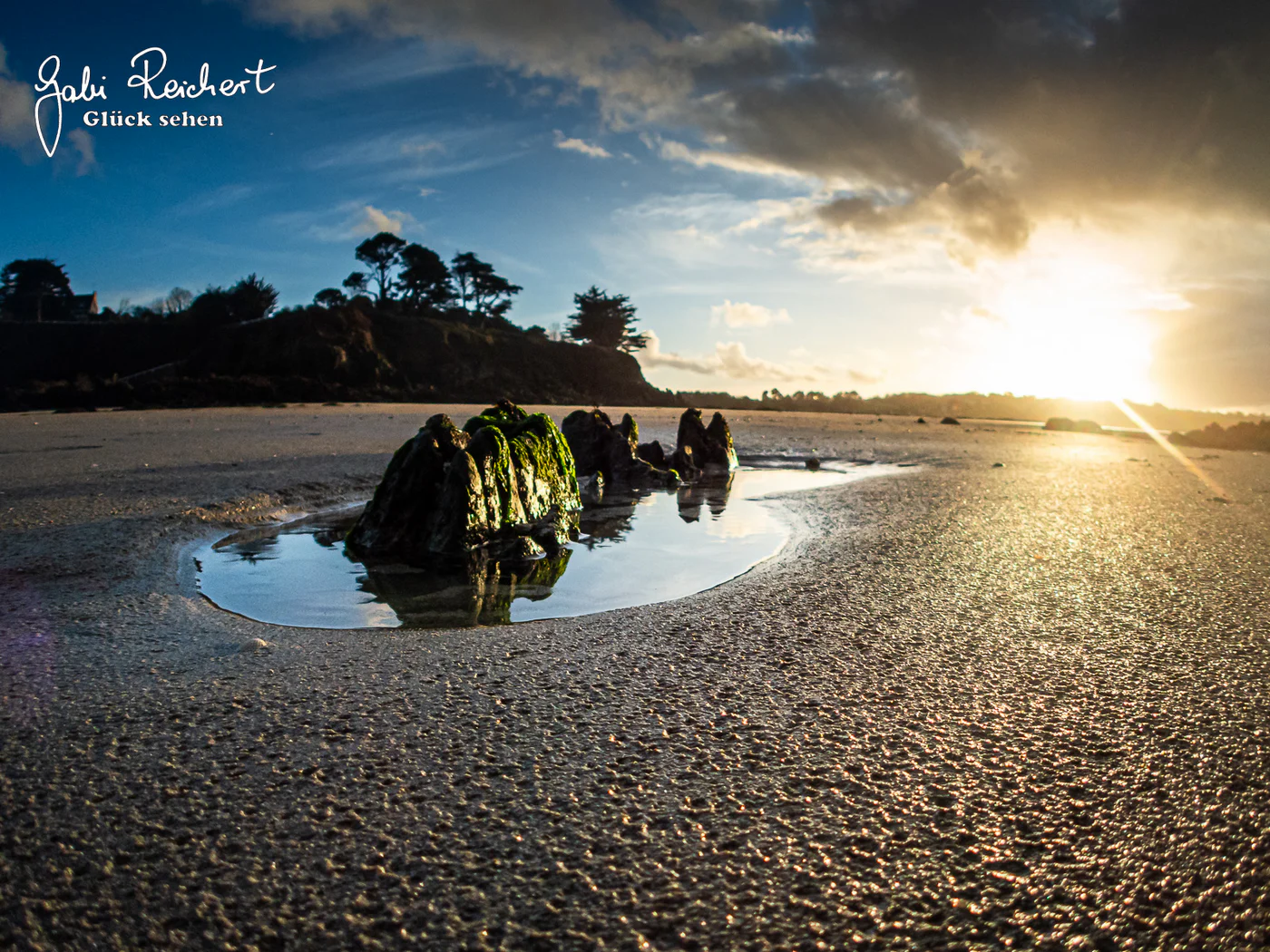Plestin-les-Grèves im Sonnenuntergang, OM TG-7 Plus Weitwinkeladapter