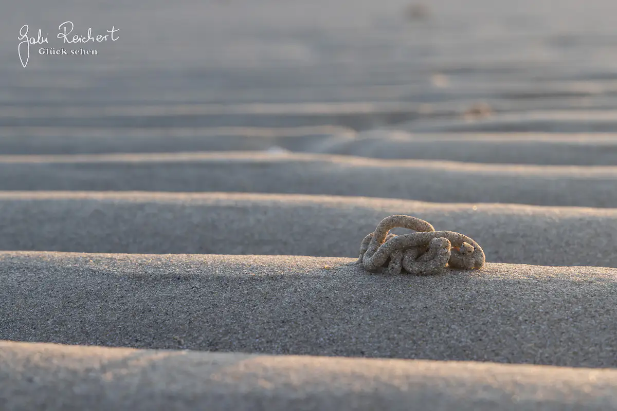 Sandstrand mit Wattwurm Kackern